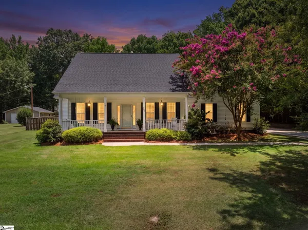 $450,000 | 106 Cardinal Court, Simpsonville, SC 29681