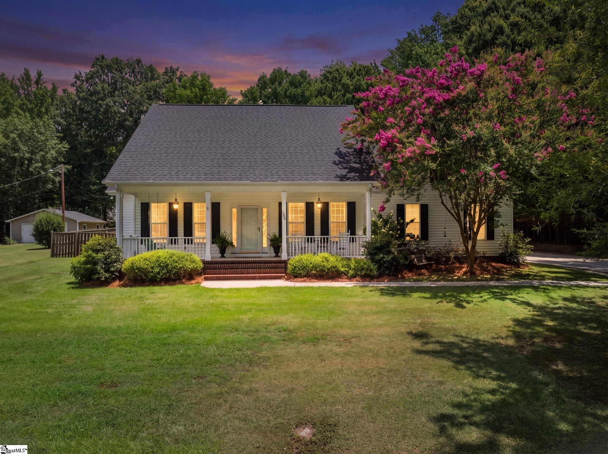 106 Cardinal Court Simpsonville, SC 29681 - Photo 1 of 48