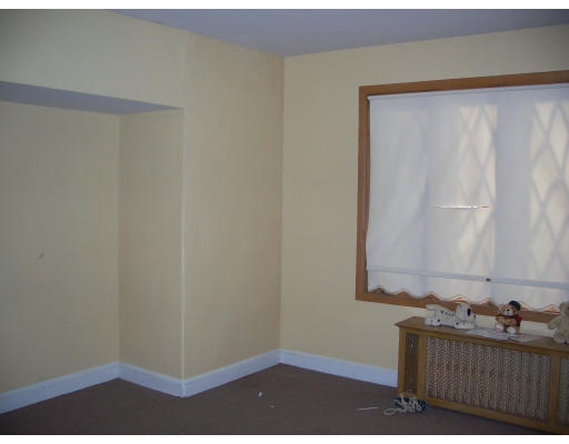 87 Maple Street Boston, MA 02136 - Photo 2 of 10 Gallery Image 2