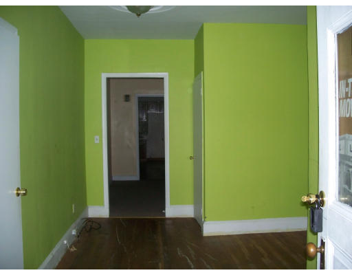 87 Maple Street Boston, MA 02136 - Photo 3 of 10 Gallery Image 3