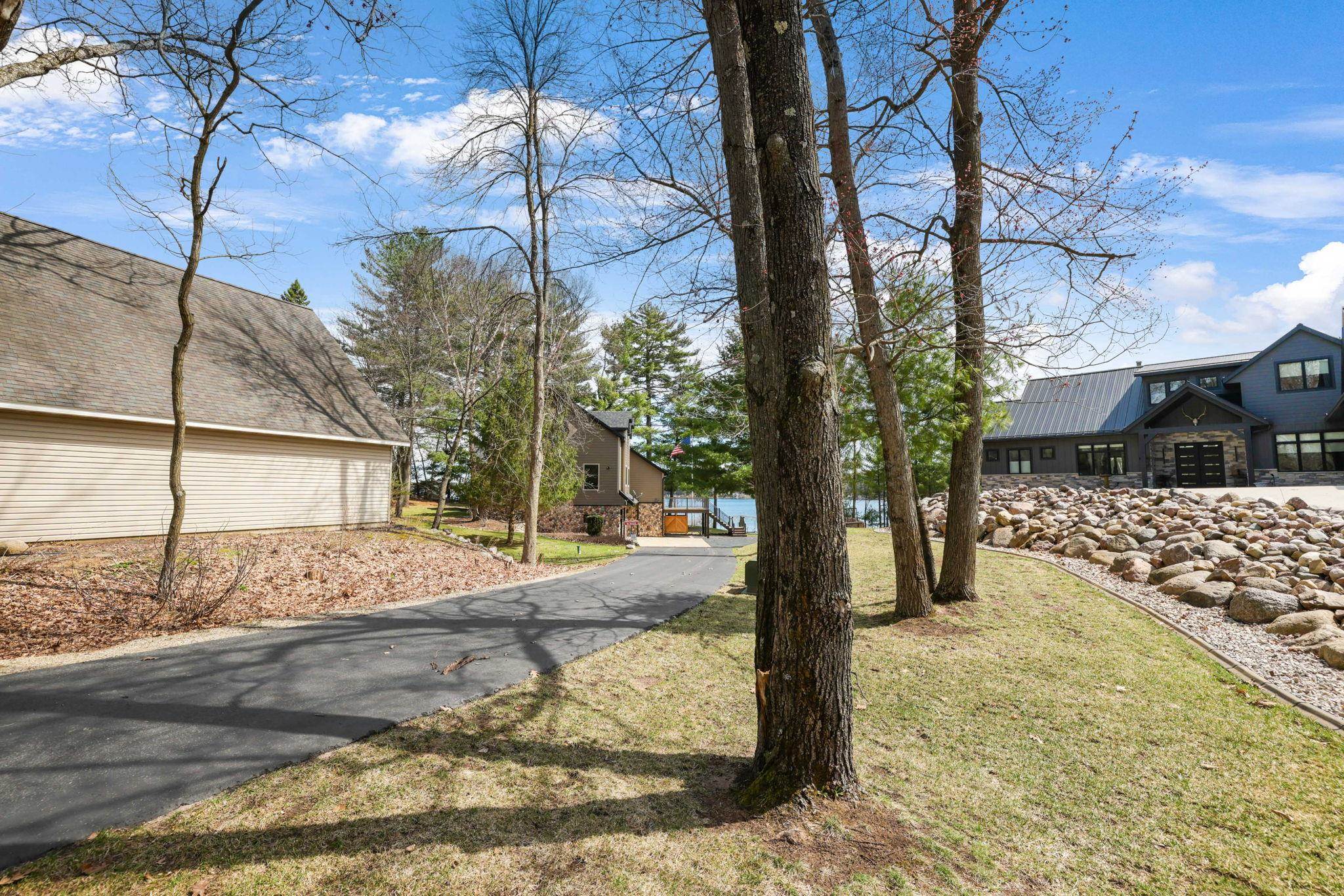 W5020 West Long Lake Road Waupaca, WI 54981 - Photo 52 of 68