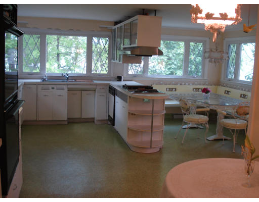 22 Bonad Road Stoneham, MA 02180 - Photo 9 of 16 Gallery Image 9