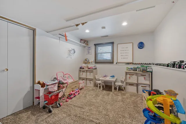 $394,500 | 15309 Arroyo Drive, Oak Forest, IL 60452