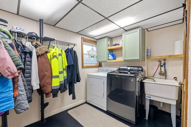 $394,500 | 15309 Arroyo Drive, Oak Forest, IL 60452