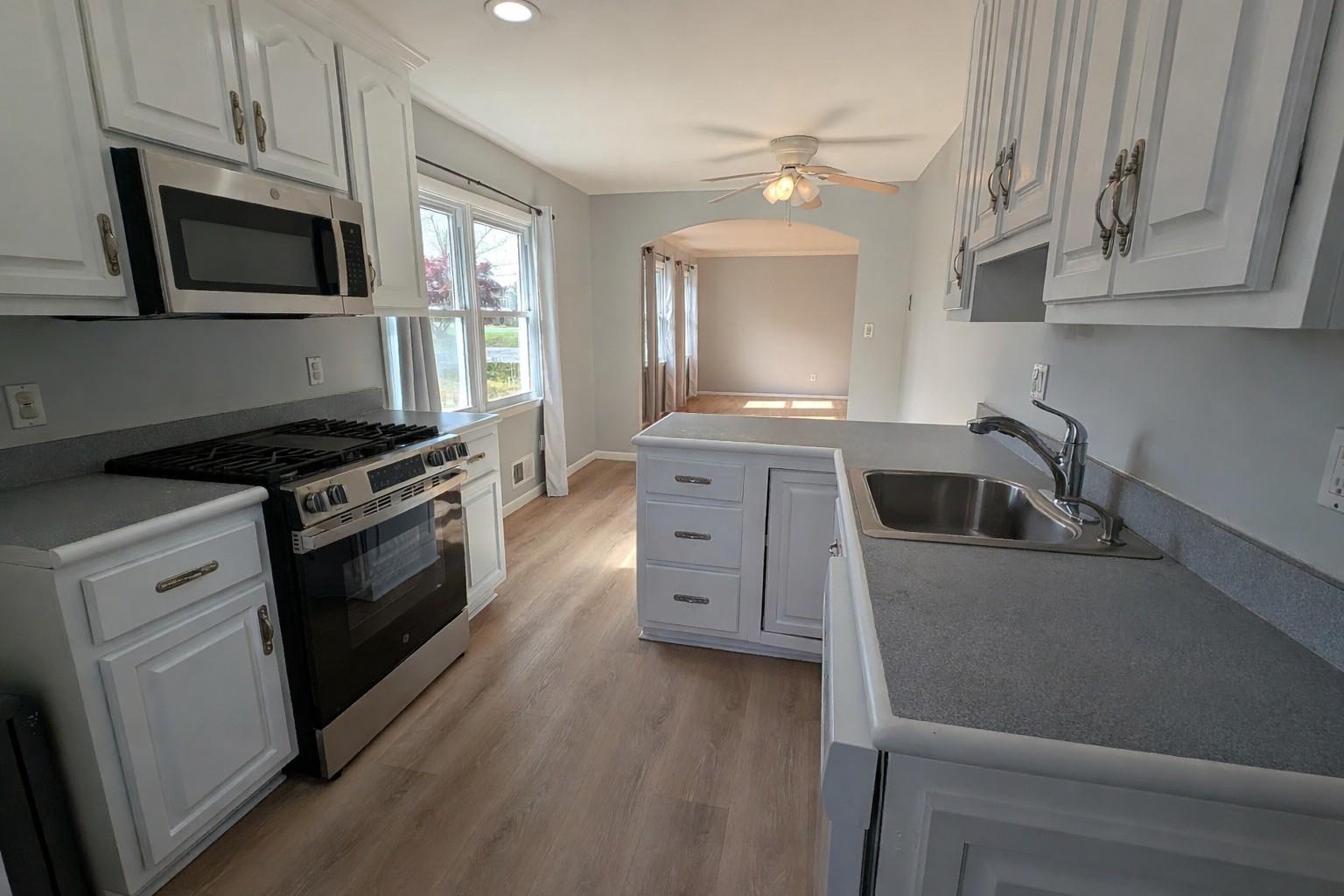 605 Shirley Manor Road Reisterstown, MD 21136 - Photo 5 of 26 Kitchen.