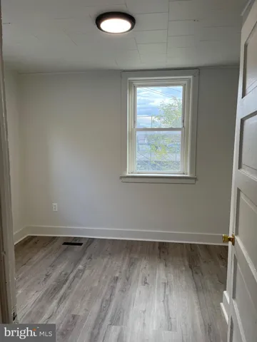 $1,450 | 520 South 1st Avenue, Coatesville, PA 19320