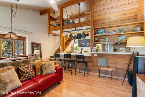 $1,410,000 | 4420 Berry Drive, Unit 3824, Wilson, WY 83014