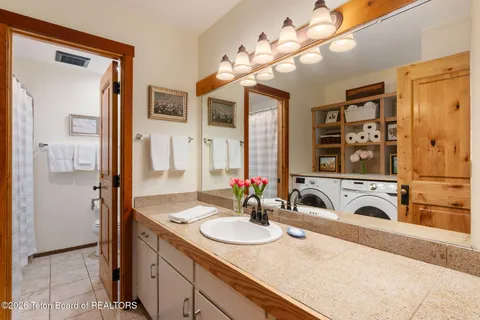 $1,410,000 | 4420 Berry Drive, Unit 3824, Wilson, WY 83014