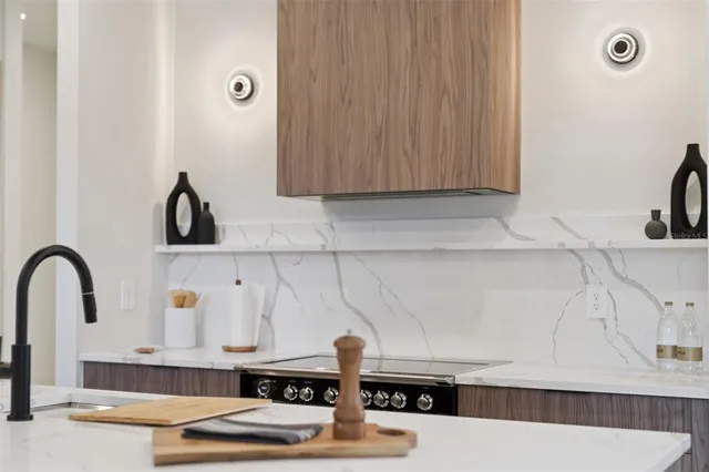 $339,900 | 427 Skyfield Court, Weirsdale, FL 32195