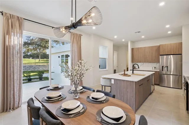 $339,900 | 427 Skyfield Court, Weirsdale, FL 32195