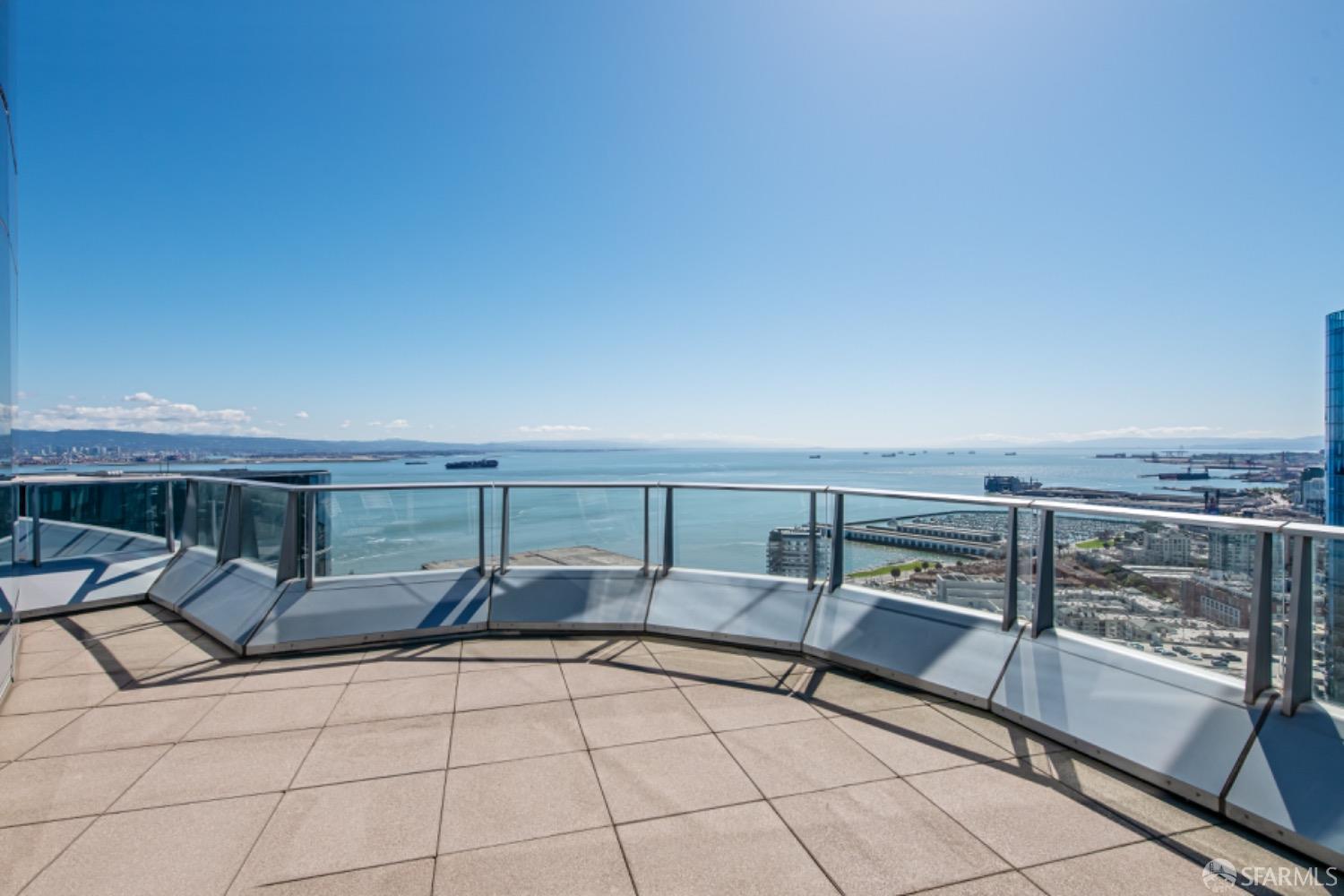 201 Folsom Street, Unit PH41C San Francisco, CA 94105 - Photo 39 of 72 a view of roof deck with seating area