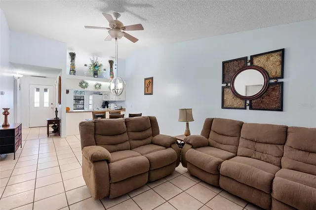 $199,900 | 245 Terrace Hill Boulevard, Unit 1E, DeBary, FL 32713