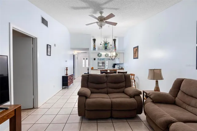 $199,900 | 245 Terrace Hill Boulevard, Unit 1E, DeBary, FL 32713