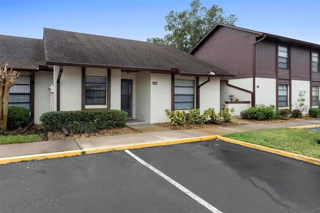 $199,900 | 245 Terrace Hill Boulevard, Unit 1E, DeBary, FL 32713