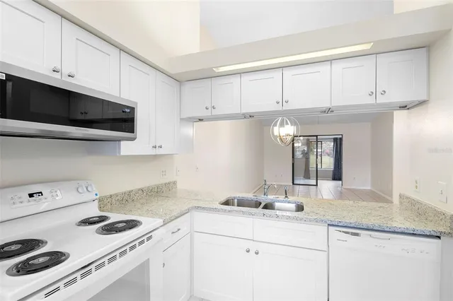 $199,900 | 245 Terrace Hill Boulevard, Unit 1E, DeBary, FL 32713