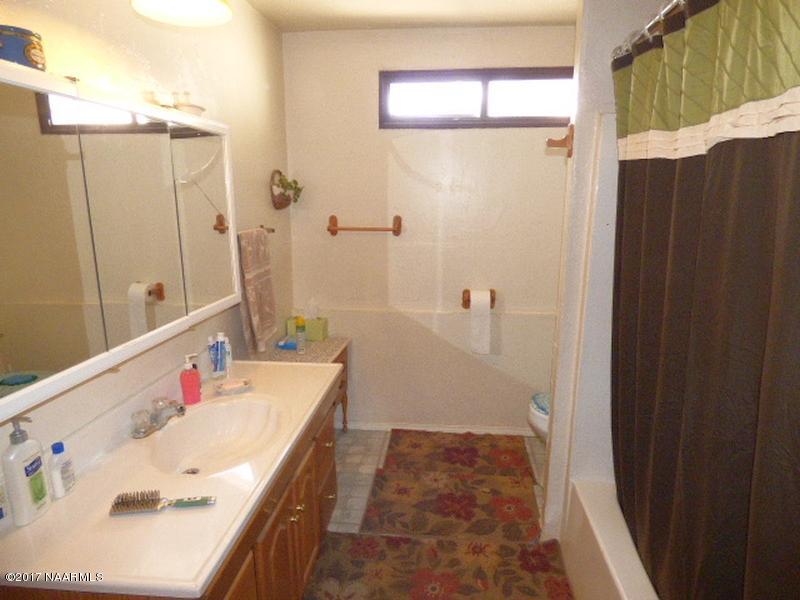 44495 Cattle Road Ash Fork, AZ 86320 - Photo 19 of 34 P1150246