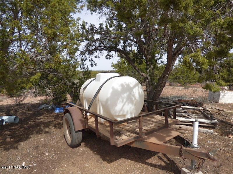 44495 Cattle Road Ash Fork, AZ 86320 - Photo 31 of 34 P1150216