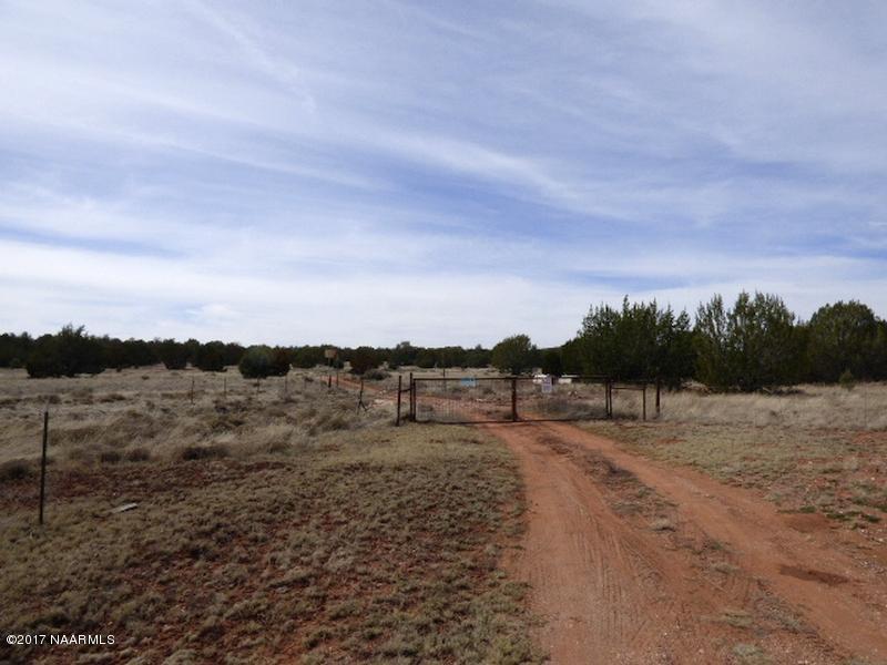 44495 Cattle Road Ash Fork, AZ 86320 - Photo 32 of 34 P1150253