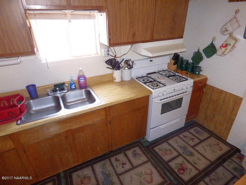 44495 Cattle Road Ash Fork, AZ 86320 - Photo 7 of 34 P1150238