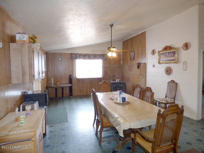 44495 Cattle Road Ash Fork, AZ 86320 - Photo 9 of 34 P1150235