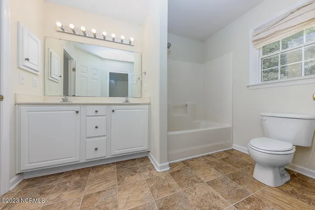 $2,000 | 212 Derby Park Avenue, New Bern, NC 28562