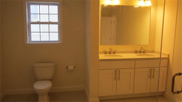 134 Bartlett Road Winthrop, MA 02152 - Photo 12 of 28 Gallery Image 12