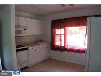43 Firebush Road Levittown, PA 19056 - Photo 11 of 12 Kitchen