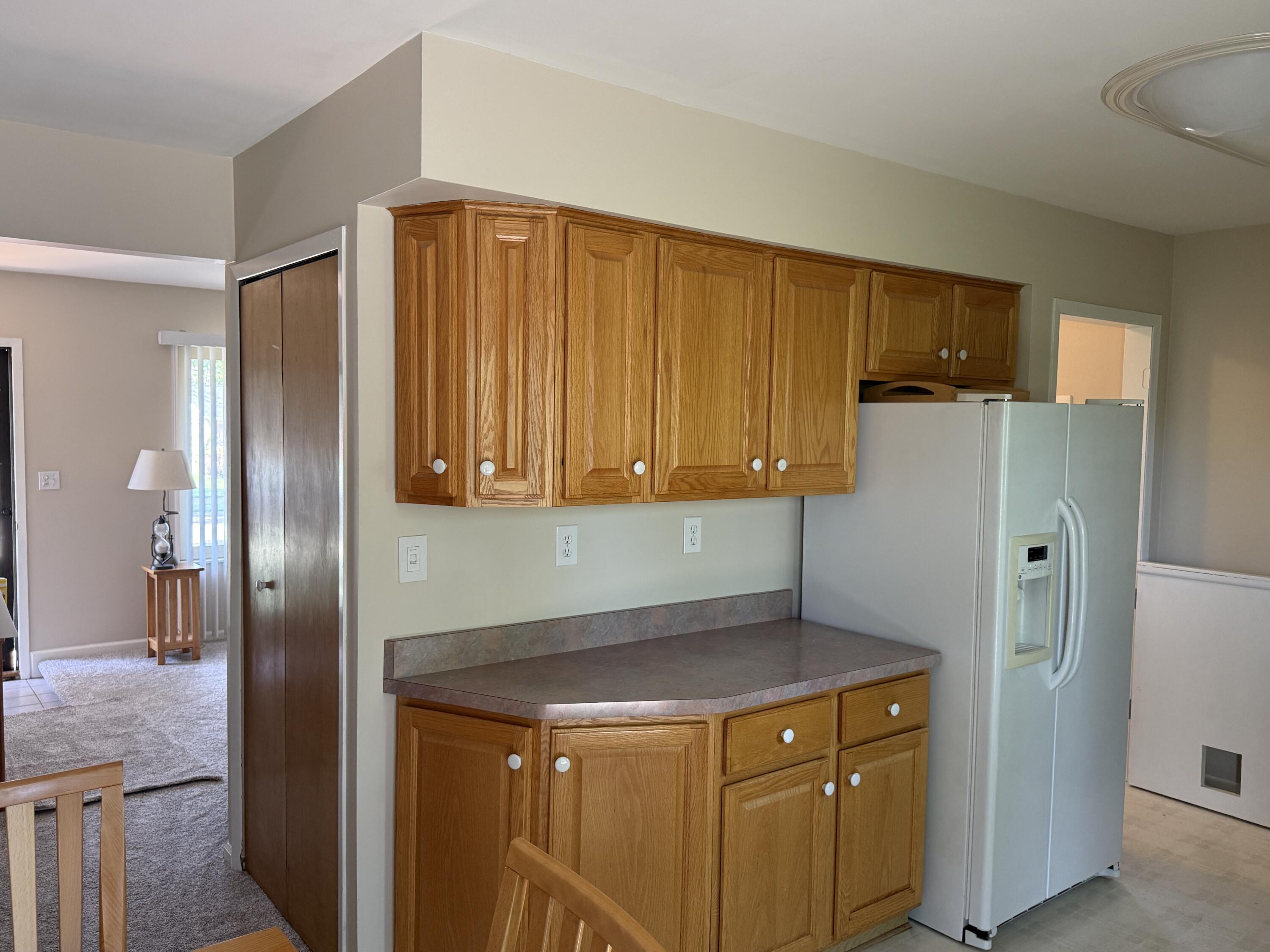 2060 Oakcrest Road Sterling Heights, MI 48310 - Photo 9 of 18 08