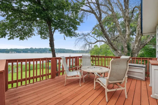 $749,500 | 640 Highway 96 West, Shoreview, MN 55126