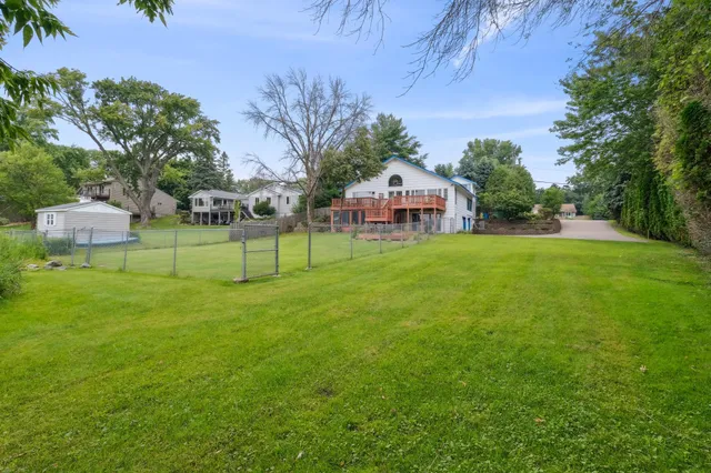 $749,500 | 640 Highway 96 West, Shoreview, MN 55126