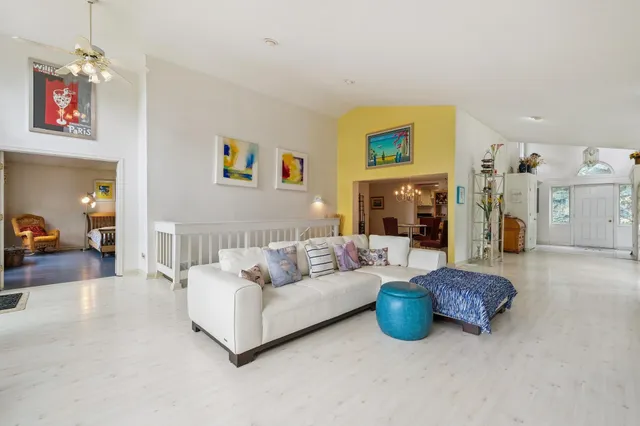 $749,500 | 640 Highway 96 West, Shoreview, MN 55126