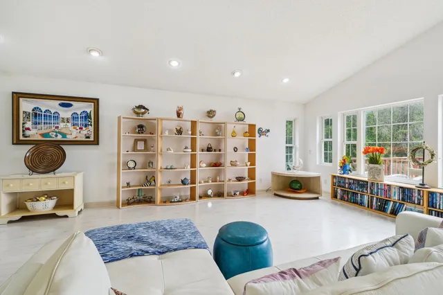 $749,500 | 640 Highway 96 West, Shoreview, MN 55126