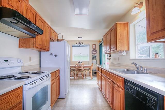 898 Williamson Loop Grants Pass, OR 97526 - Photo 8 of 25 Additional Photo