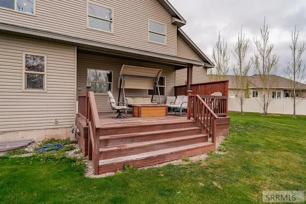 $725,000 | 2424 East Timberview Circle, Idaho Falls, ID 83401
