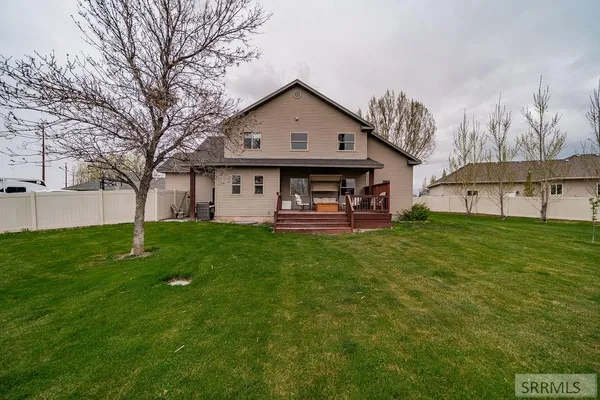 $725,000 | 2424 East Timberview Circle, Idaho Falls, ID 83401