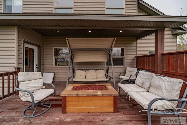 $725,000 | 2424 East Timberview Circle, Idaho Falls, ID 83401