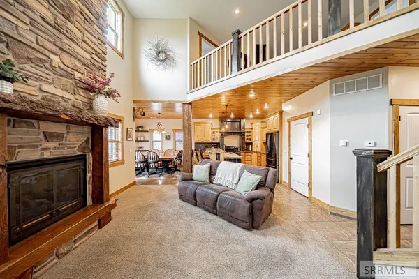 $725,000 | 2424 East Timberview Circle, Idaho Falls, ID 83401