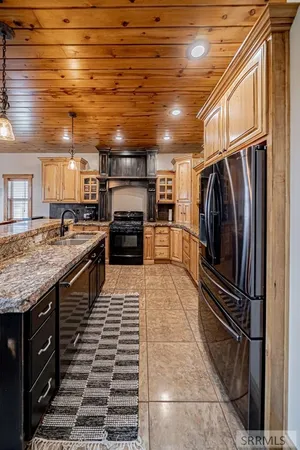 $725,000 | 2424 East Timberview Circle, Idaho Falls, ID 83401