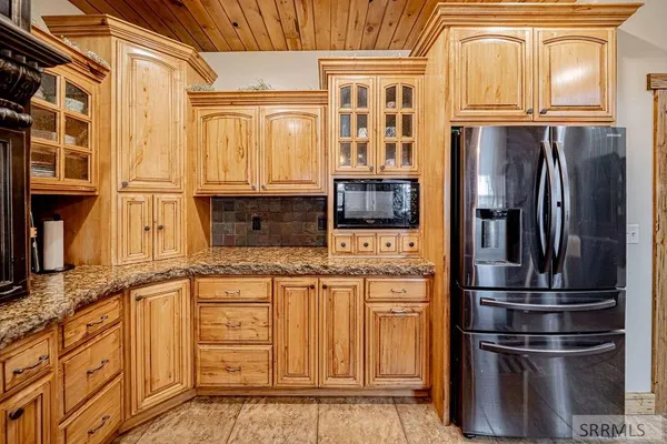 $725,000 | 2424 East Timberview Circle, Idaho Falls, ID 83401