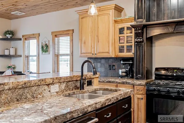 $725,000 | 2424 East Timberview Circle, Idaho Falls, ID 83401