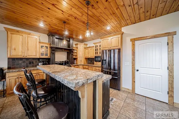 $725,000 | 2424 East Timberview Circle, Idaho Falls, ID 83401