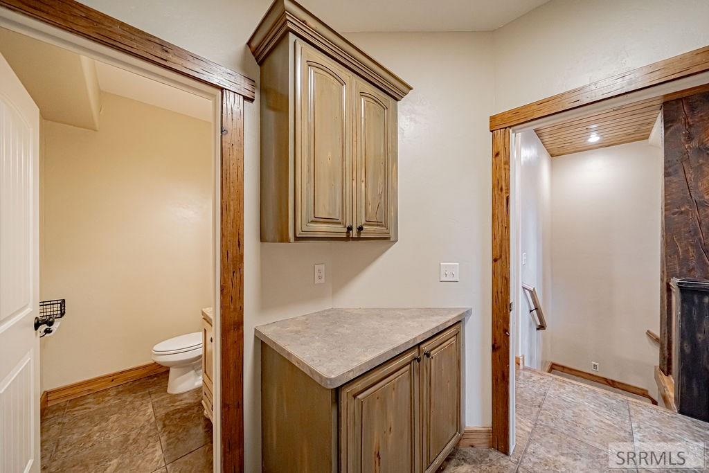 2424 East Timberview Circle Idaho Falls, ID 83401 - Photo 40 of 107