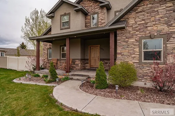 $725,000 | 2424 East Timberview Circle, Idaho Falls, ID 83401