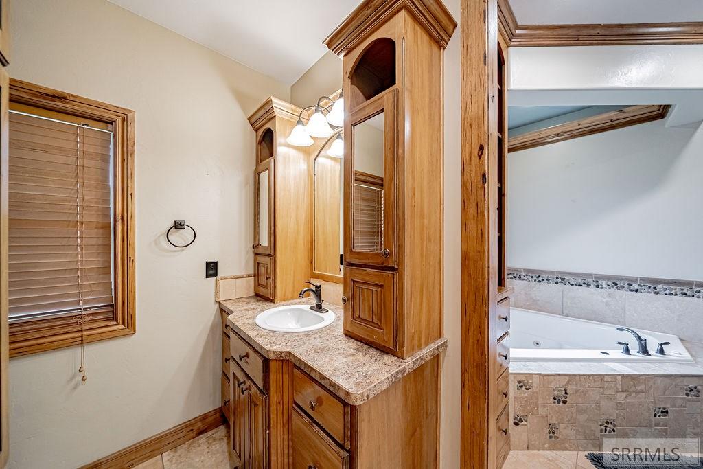 2424 East Timberview Circle Idaho Falls, ID 83401 - Photo 55 of 107