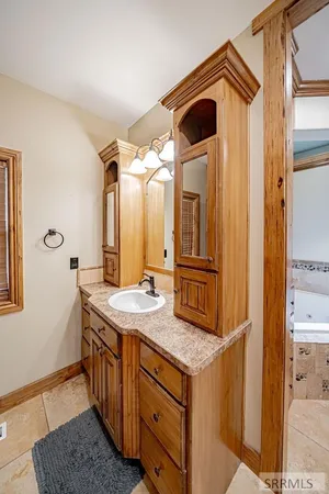 $725,000 | 2424 East Timberview Circle, Idaho Falls, ID 83401