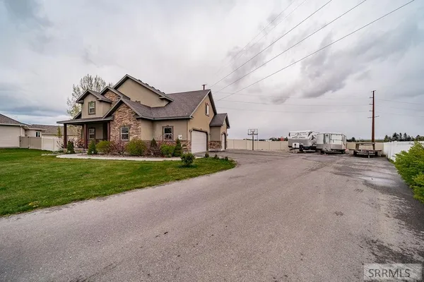 $725,000 | 2424 East Timberview Circle, Idaho Falls, ID 83401