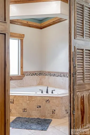 $725,000 | 2424 East Timberview Circle, Idaho Falls, ID 83401