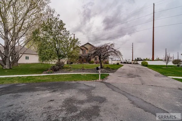 $725,000 | 2424 East Timberview Circle, Idaho Falls, ID 83401