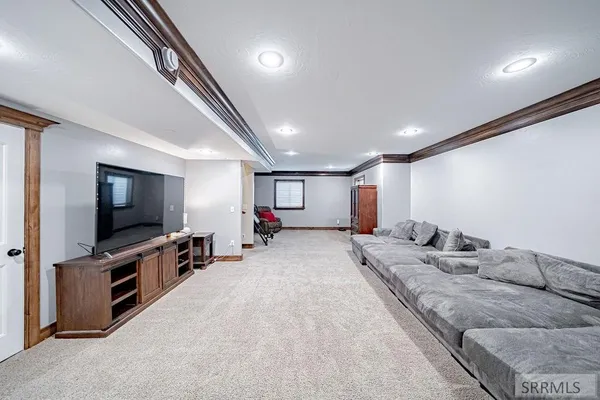 $725,000 | 2424 East Timberview Circle, Idaho Falls, ID 83401