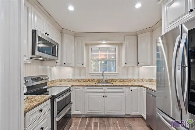 $379,900 | 7944 Comite Acres Drive, Baker, LA 70714